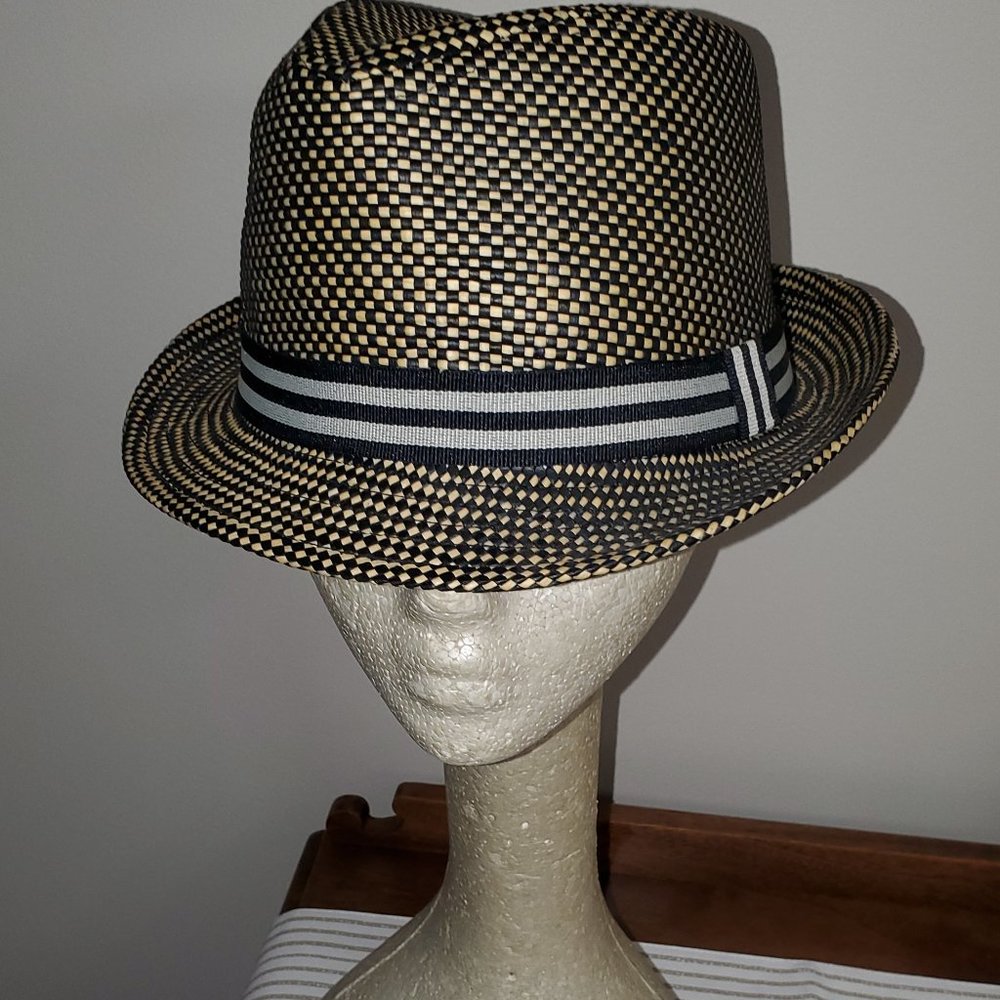 MENS HAT BY ANGELA AND WM BLACK-TAN STRAW HAT NWT WITH BLACK AND WHITE RIBBON